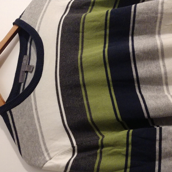 Men's Old Navy Striped Crew Neck Sweater. Never Worn. Size Large. - Picture 7 of 8